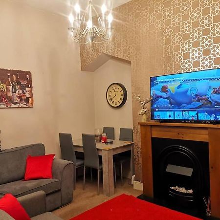 Sommerset Cottages - 2 Bedroom House サンダーランド エクステリア 写真