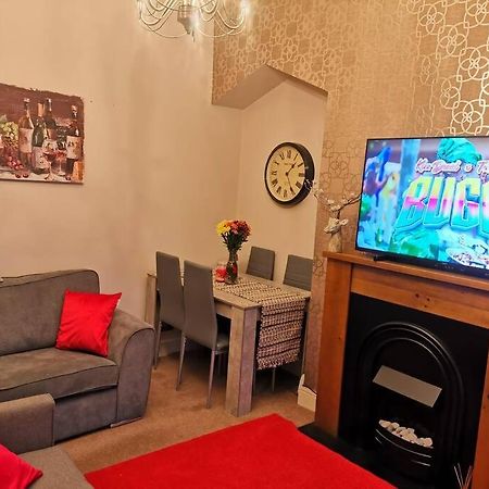 Sommerset Cottages - 2 Bedroom House サンダーランド エクステリア 写真