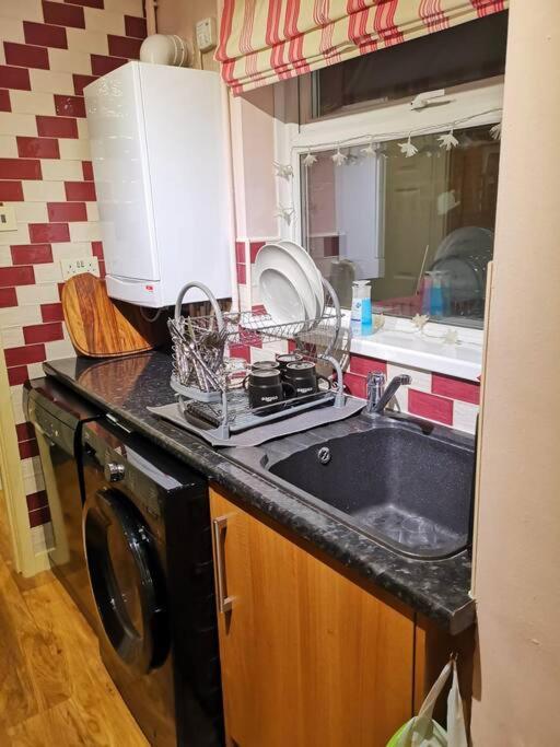Sommerset Cottages - 2 Bedroom House サンダーランド エクステリア 写真