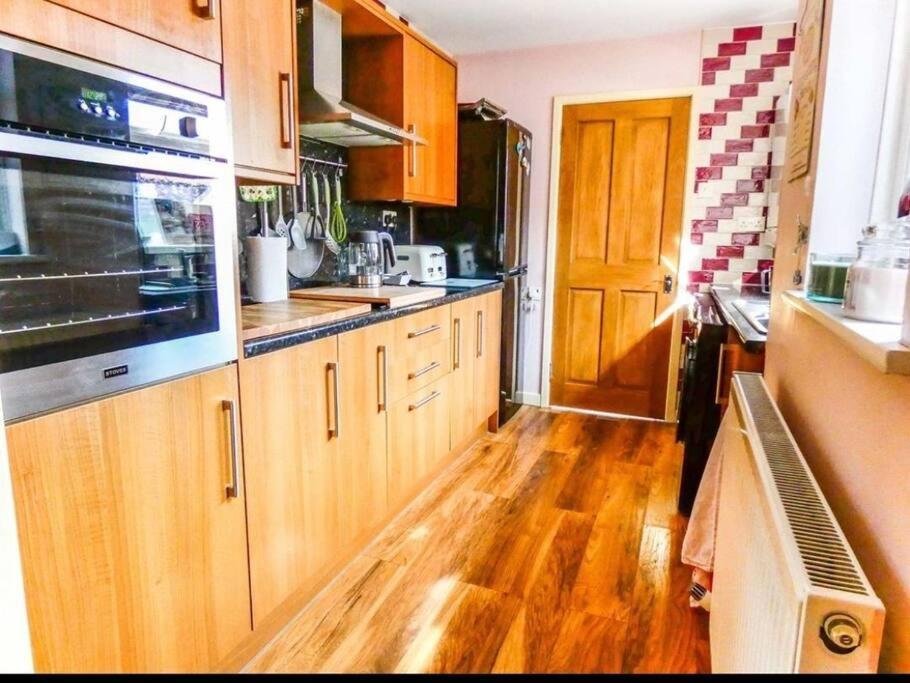 Sommerset Cottages - 2 Bedroom House サンダーランド エクステリア 写真